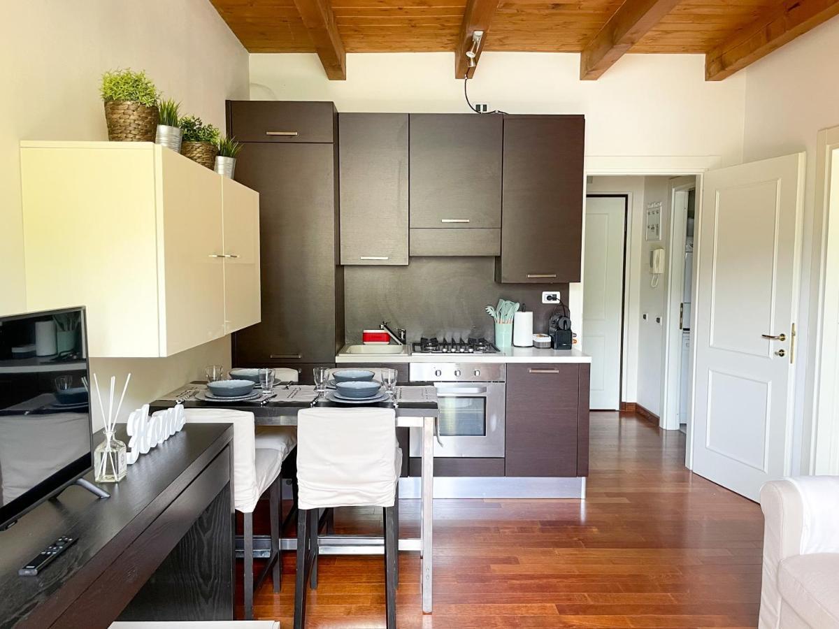 Regina Di Laglio - Free Parking, Garden, Lake View Exterior photo